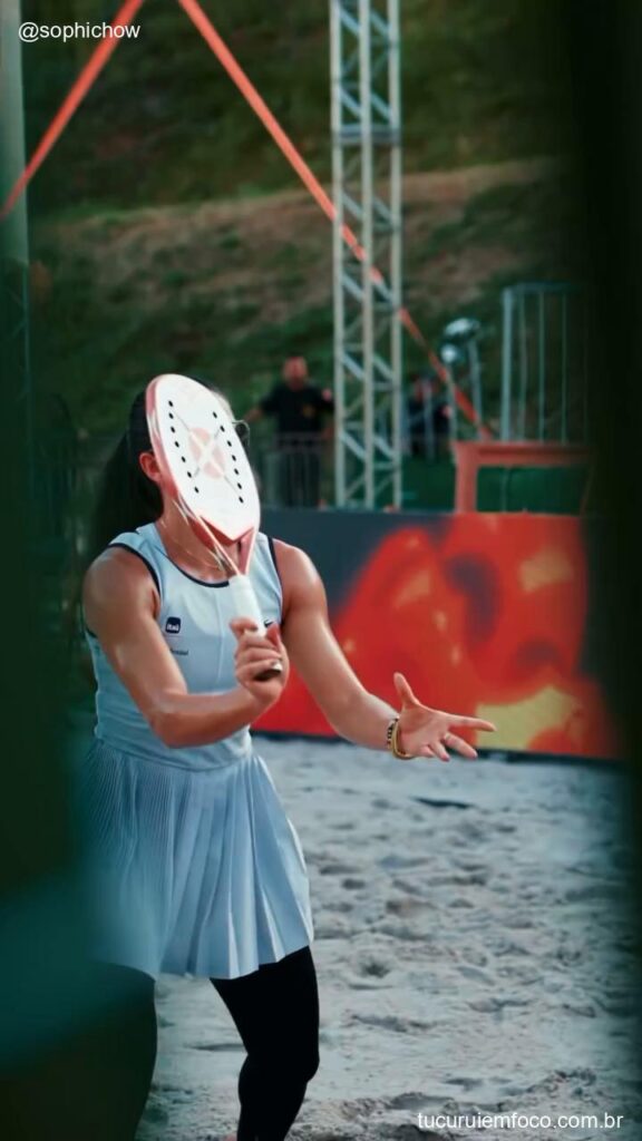 03 sophia chow recebendo saque beach tennis